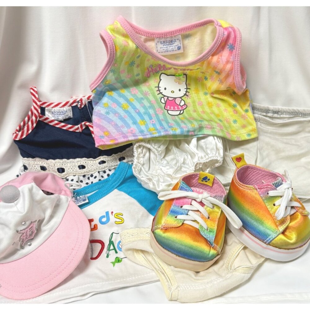 lot of Build a Bear clothses/sneakers cap Hello Kitty +more‎